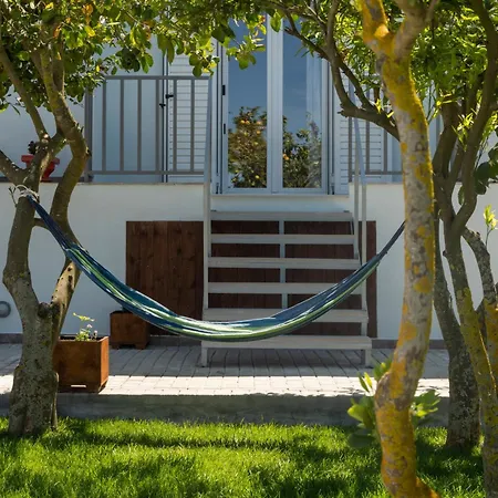 Willa G&k, An Enchanting Secluded Retreat Romírion